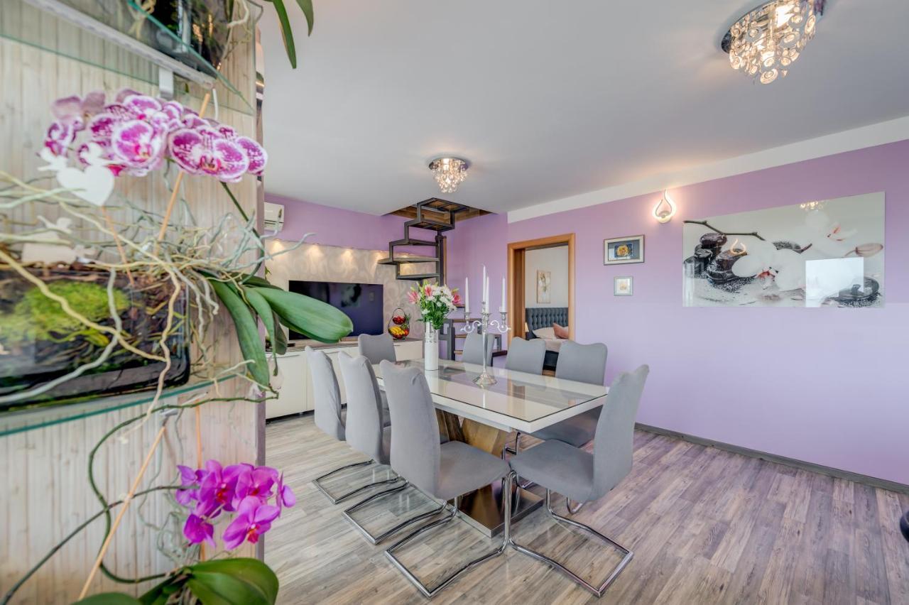 Summer Orchid - Spacious Duplex By The & Ps5 Stobreč