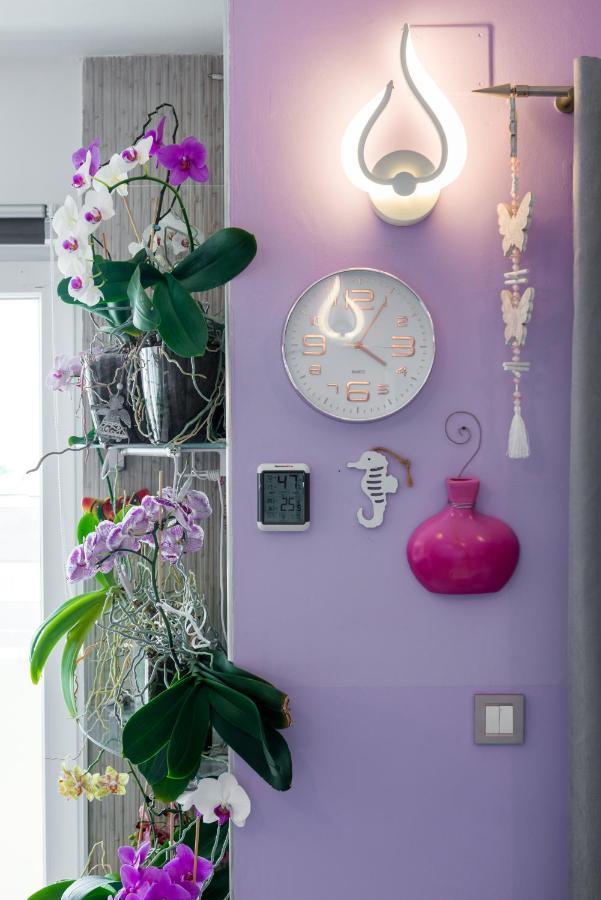 Summer Orchid - Spacious Duplex By The & Ps5 Stobreč