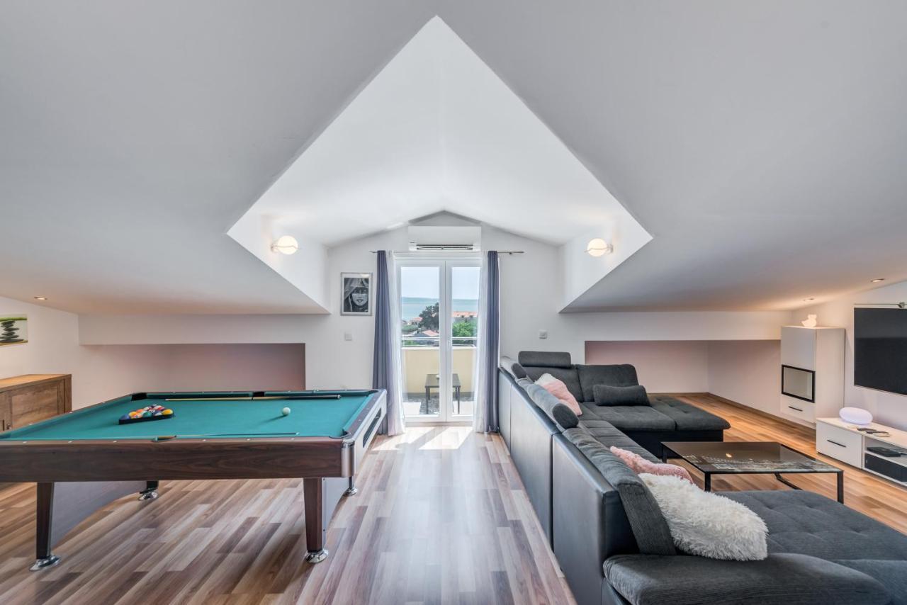 Summer Orchid - Spacious Duplex By The & Ps5 * Stobreč
