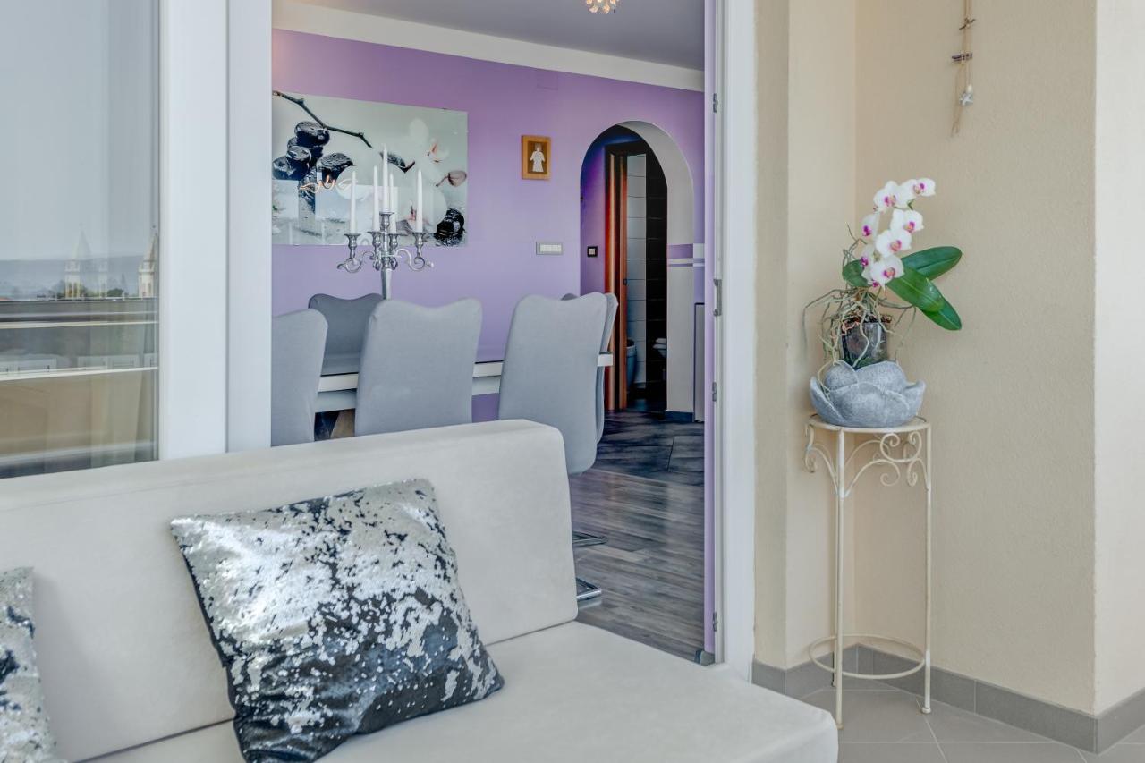 Apartman Summer Orchid - Spacious Duplex By The & Ps5