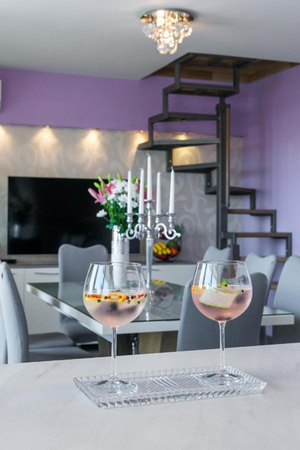 Summer Orchid - Spacious Duplex By The & Ps5 Apartman Stobreč